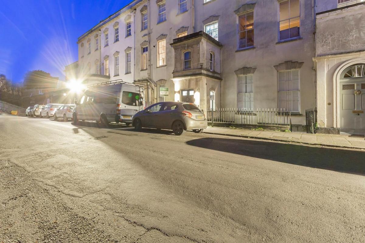 Spaceship 4 Luxury 4 Bedroom By Altoluxoexperience Short Lets & Serviced With Free Wifi & Parking Apartment *
